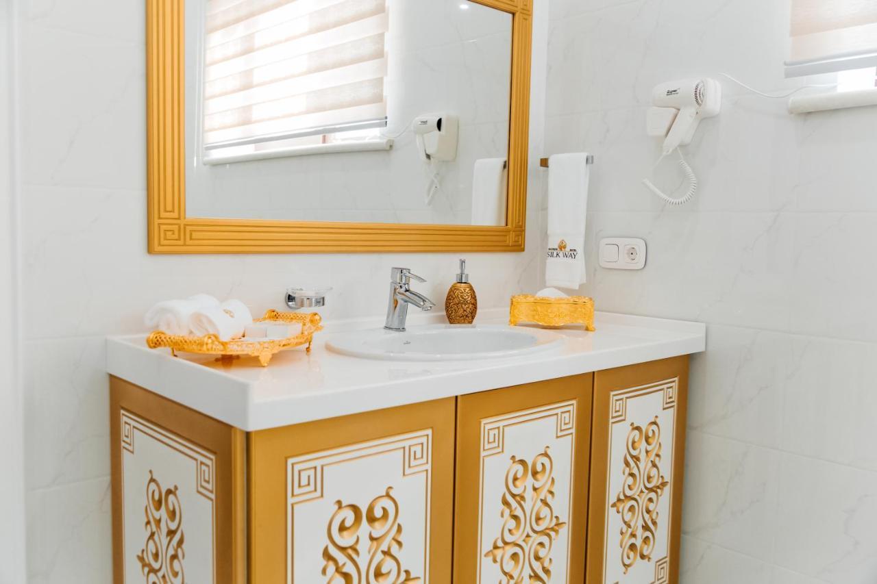 Boutique Hotel Silk Way Turkistan Екстер'єр фото